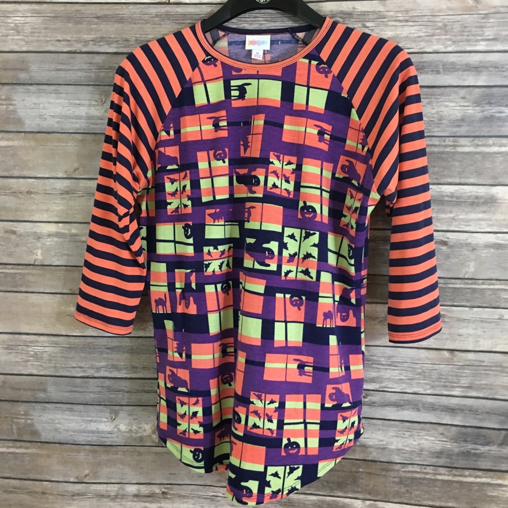 EUC LLR Halloween print Raglan sleeve tee